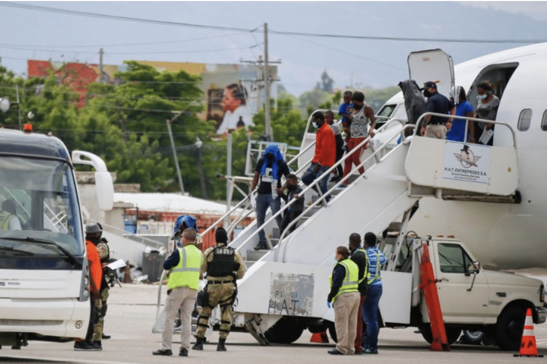 Expulsions massives sous Biden : des chiffres inégalés malgré des programmes humanitaires