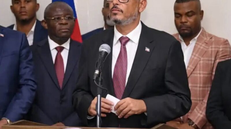 Un gouvernement sans miroir : Il voit la douleur dominicaine, mais pas celle d’Haïti