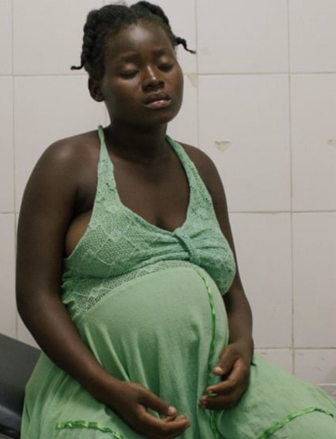 République dominicaine : une femme haïtienne décédée en accouchant chez elle, par peur d’être expulsée