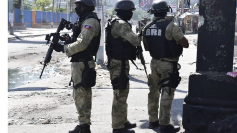 Haïti – Sécurité : la PNH frappe fort à Village-de-Dieu, plus d’une centaine de blessés et une trentaine de morts