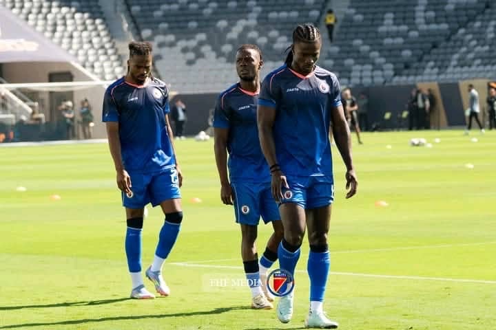 Sans âme ni plan : la sélection haïtienne de football erre en Gold Cup