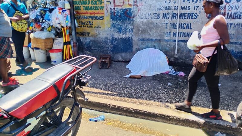 Le corps sans vie d’une femme à Delmas 32, ignoré par tous, y compris la mairie