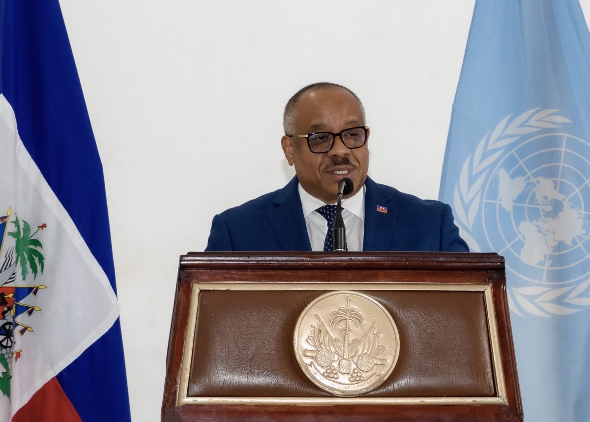 Violence, territoires perdus, massacres : Louis Gérald Gilles parle d’amélioration de la situation sécuritaire