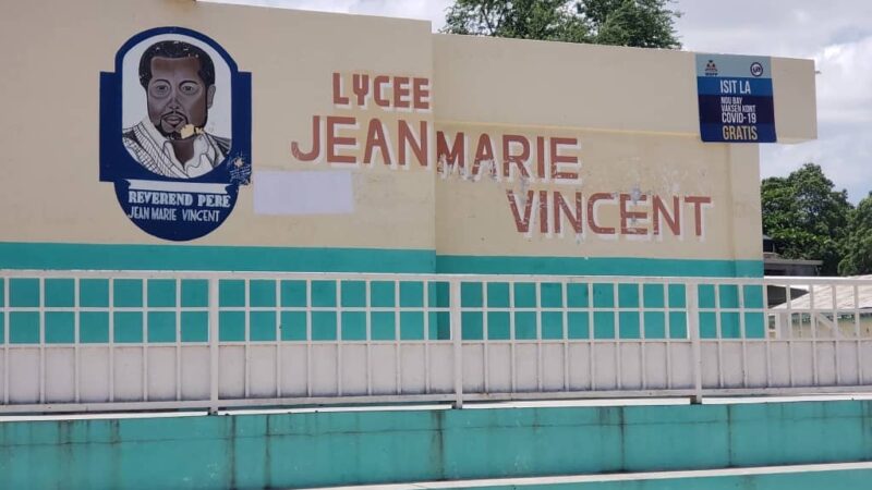 Rentrée perturbée au lycée Jean Marie Vincent : enseignants et élèves en mobilisation