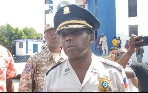 Remplacement de Jacques Ader à la tête de la DDO-1 : des protestations éclatent au Champ-de-Mars