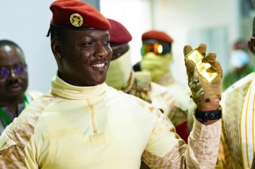 Burkina Faso prend le contrôle de son or avec sa première raffinerie nationale