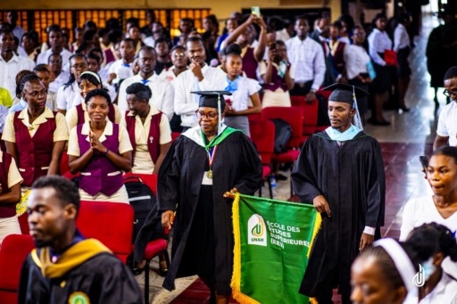 L’Université Adventiste d’Haïti maintient le flambeau à Carrefour, malgré un contexte difficile